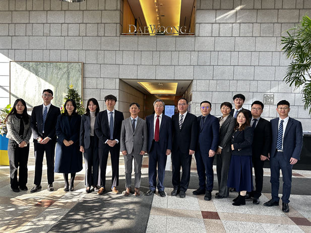 2023年12月19日至21日，刘敬桢一行在与大熊制药总司理朴聖秀、全球事业部部长金度荣、中国是业组组长文智英等谈判.jpg