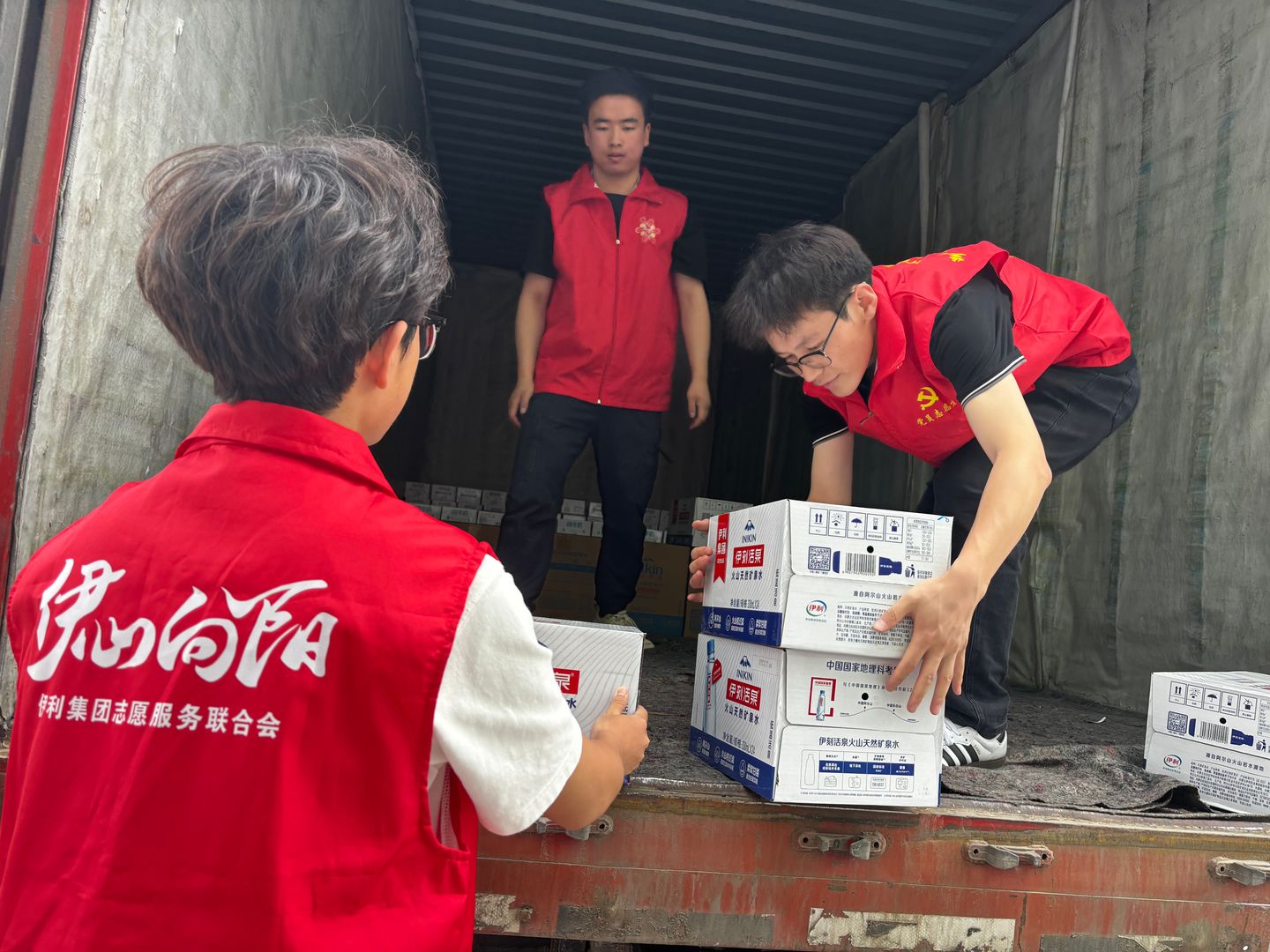 df0540cc-31dd-4a20-bcc4-2a8b3f27f4cd1766578619770